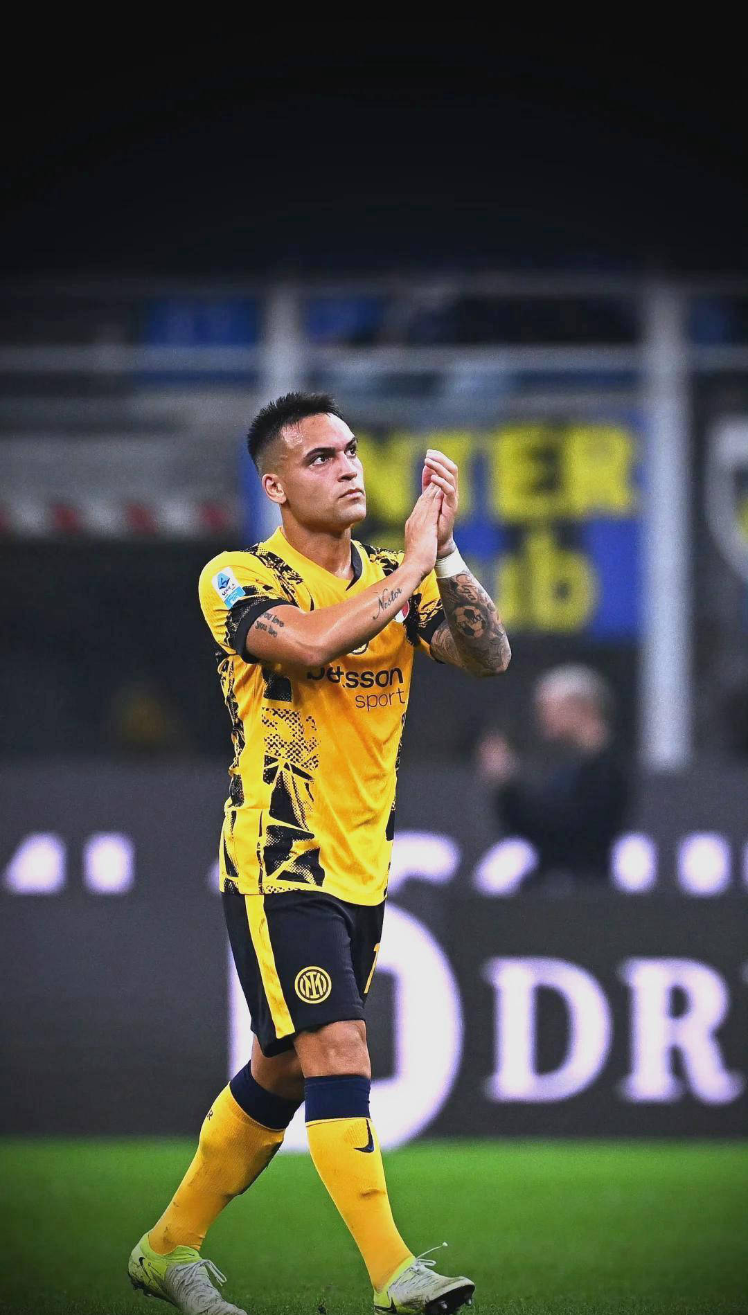 再見 國際米蘭！ “大核”正式宣布其離開！意大利國際中場+才華橫溢的射手